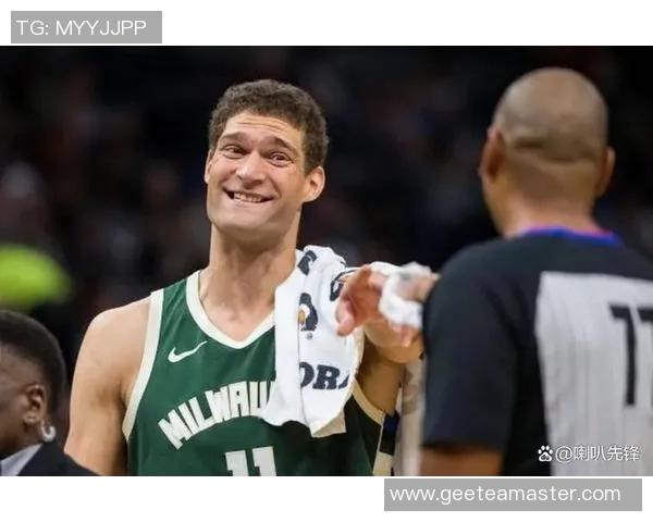 布鲁克洛佩斯:从NBA巨星到篮球战术的创新者与领袖 布鲁克洛佩斯:从NBA巨星到篮球战术的创新者与领袖